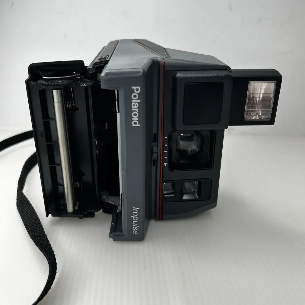 Vintage Polaroid Impulse 600 Camera w/Pop-Up Flash & Strap Untested